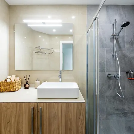 Great Location 35 Apartment *